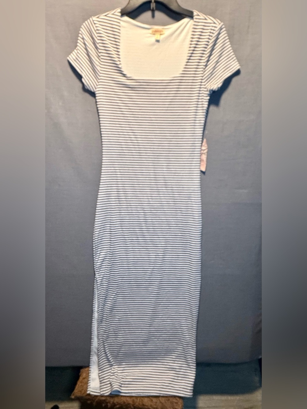 J for Justify Striped Scoop Neck Maxi Dress - White & Navy. Size Medium